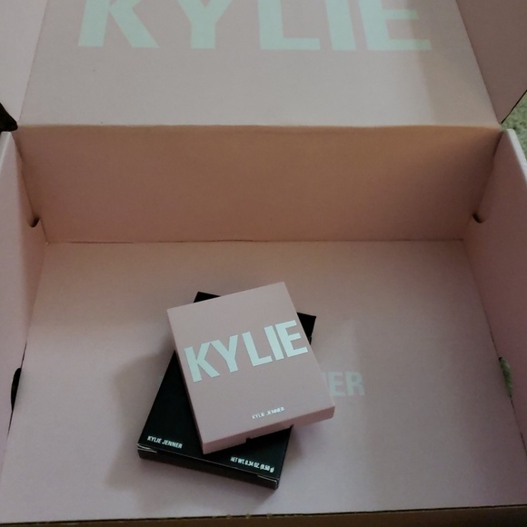 Kylighter - Queen Drip 👑 - Picture 3 of 5